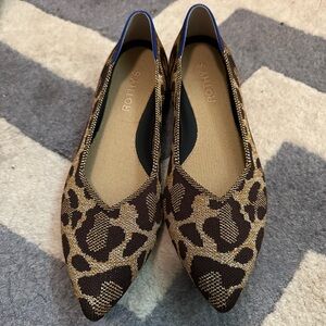 Rothy’s Point II Metallic Cat Size 7